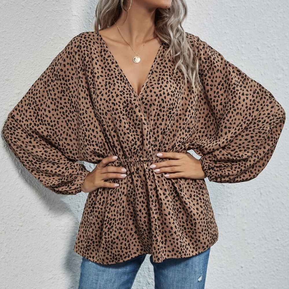 Oversized vneck dalmatian print batwing sleeve top - Picture 3 of 5